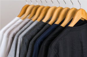 Revender roupas da china 300x199 - Faça Seu Negócio Crescer Importando Produtos Nesses 4 Sites Da China